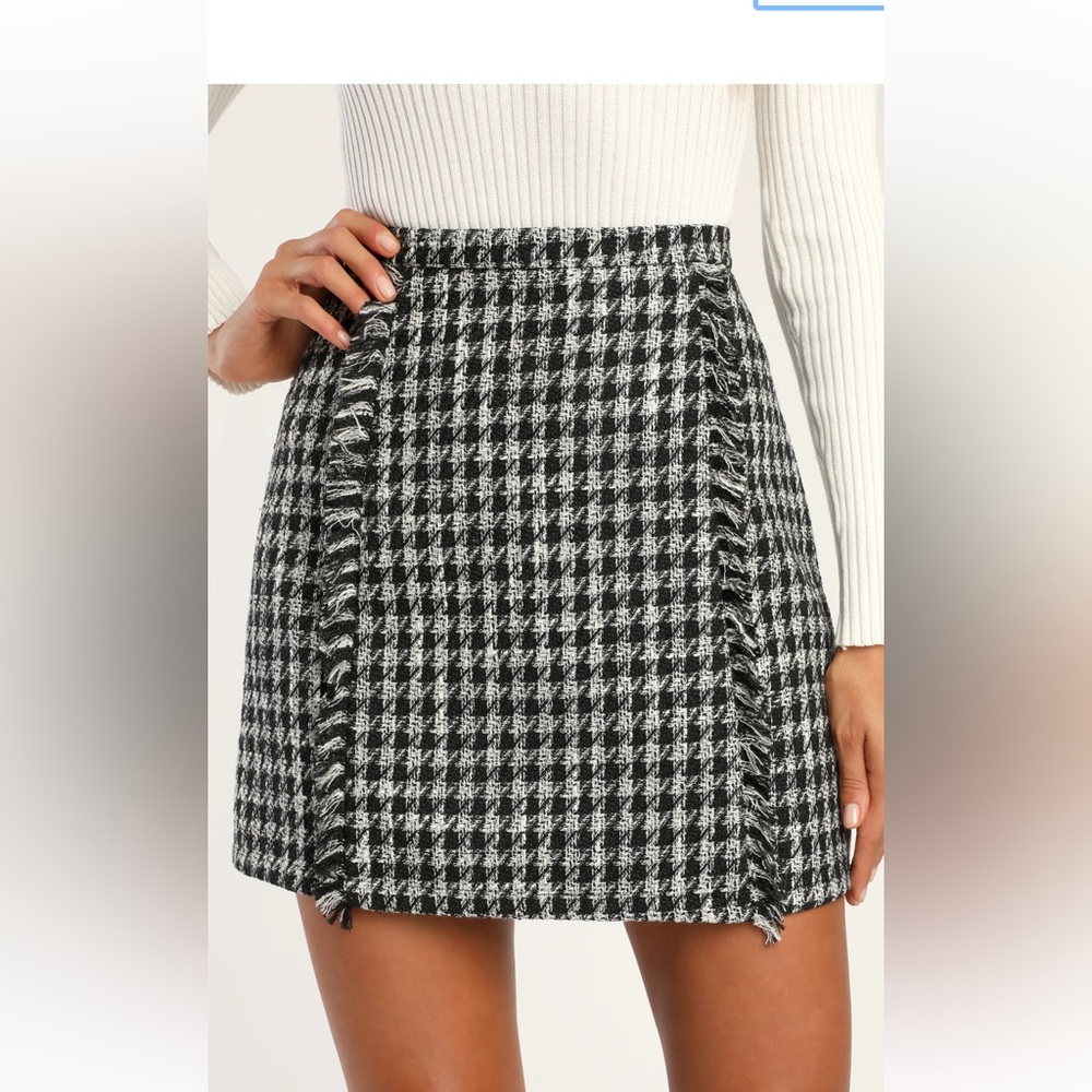 Lulu's Monochrome Houndstooth A-Line Skirt